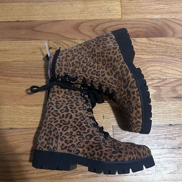 Donald Pliner | Ease Leopard Combat boot - Picture 4 of 6